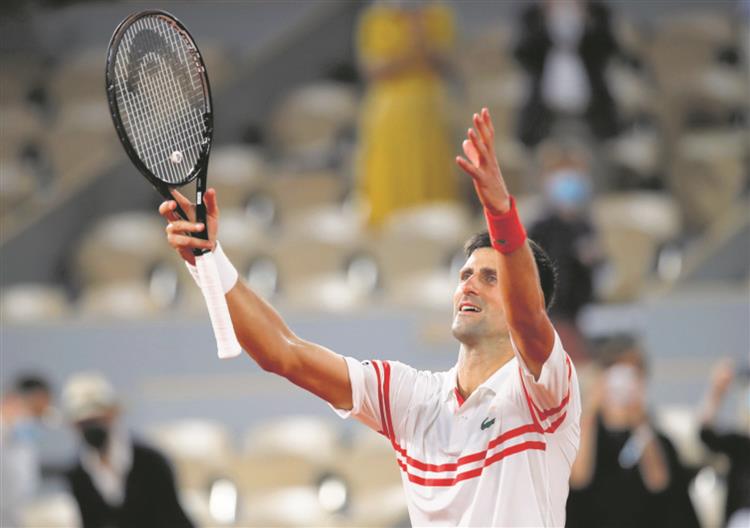 Djokovic dethrones Nadal, takes on Greek Tsitsipas
