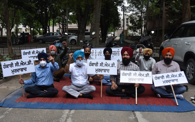 Protest against PSPCL enters second day in Ludhiana