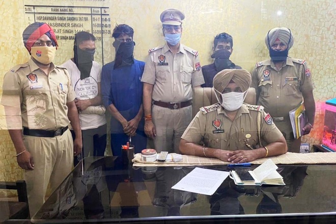 Gang of snatchers busted, 3 arrested