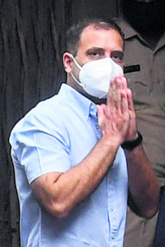 Defamation case: Rahul appears  in  Gujarat court