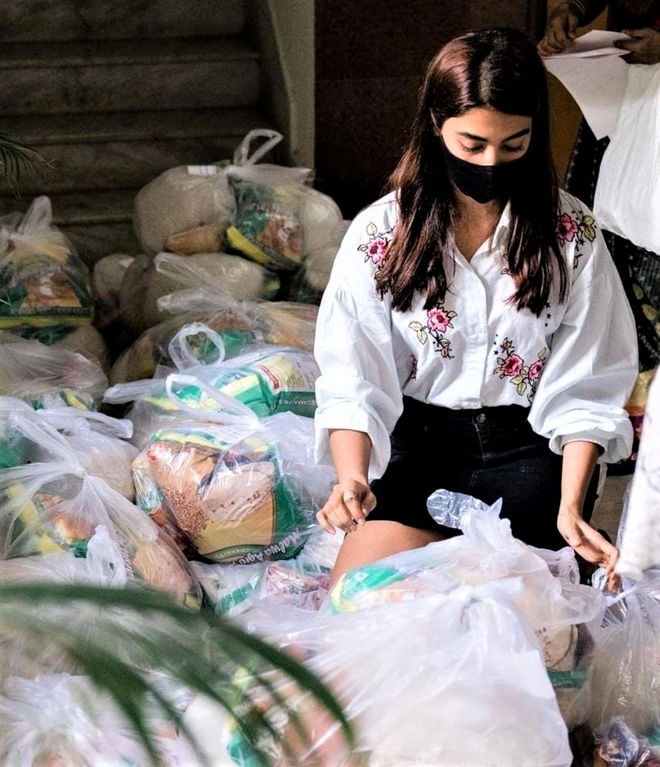 Pooja Hegde distributes ration