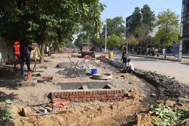 Malhar Road residents rue slow pace of work