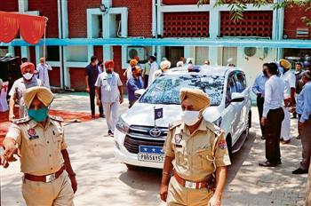 Kotkapura police firing: Why not probe Cong, Parkash Singh Badal counters SIT