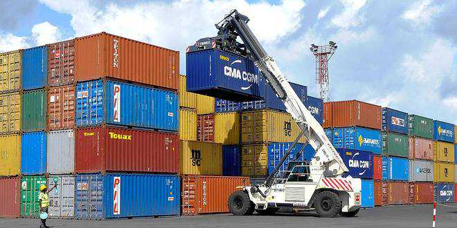 Exporters seek govt help amidst global container crises