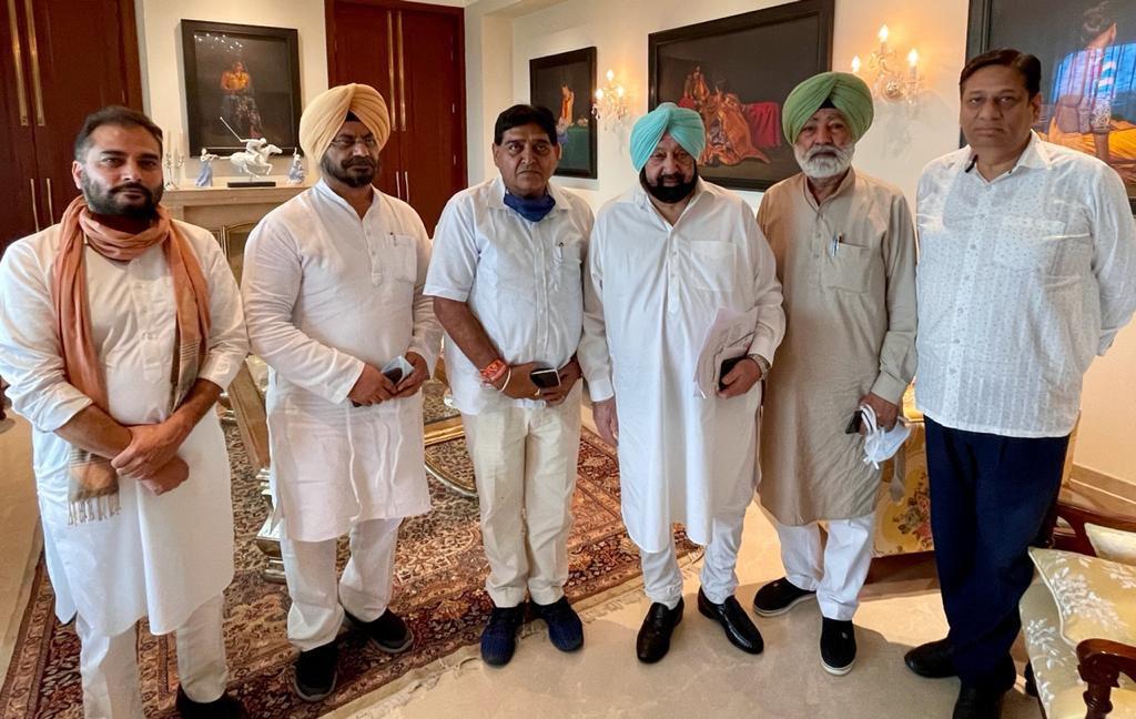 Capt Amarinder’s 'chai pe charcha' with leaders before Navjot Singh Sidhu’s installation ceremony