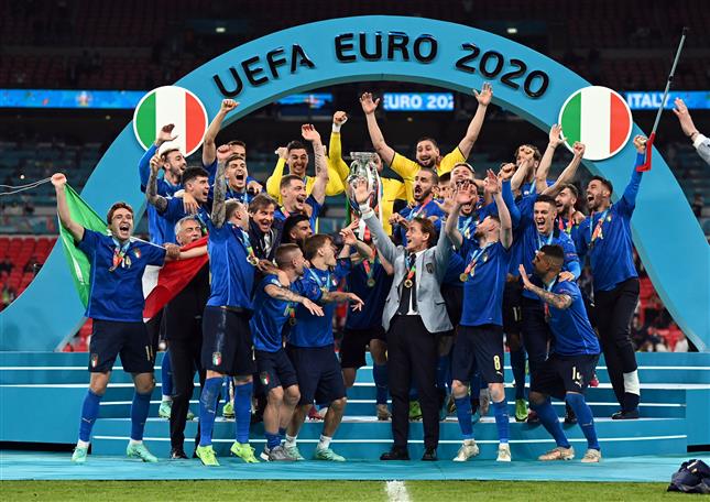 Italy wins Euro 2020, beats England in penalty shootout