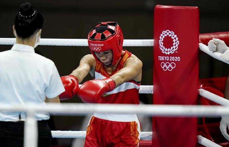 Mary Kom enters Olympic pre-quarters, Manish bows out after hard-fought loss in opening round