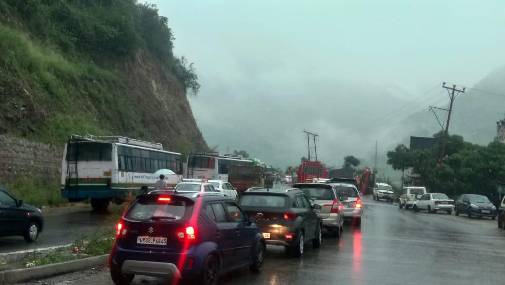 Pictures: Chandigarh-Manali highway blocked due to massive landslide near Pandoh in Mandi; hundreds of people stranded