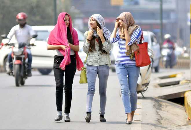 Sultry weather prevails in Haryana and Punjab