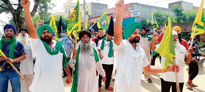 Farmers’ anger forces Sampla to return