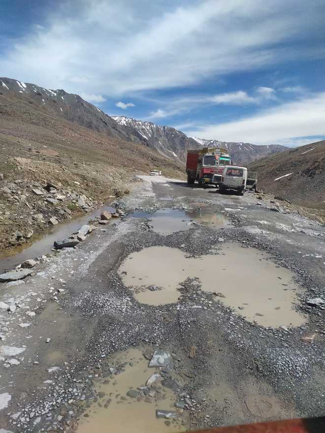 Baralacha-Sarchu road needs repairs