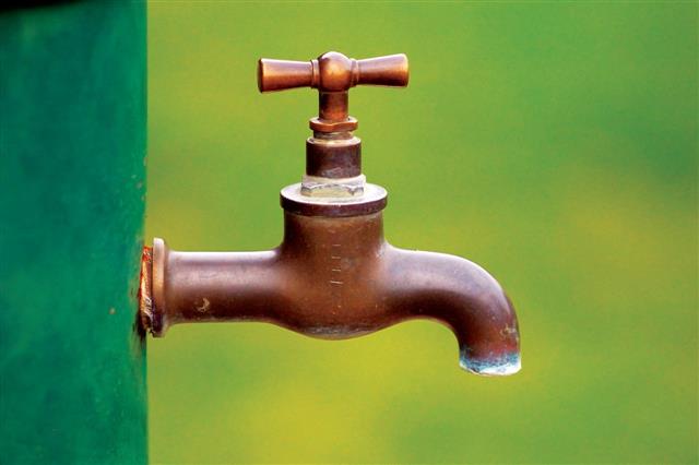 Commercial water connection for shops run from houses in Chandigarh