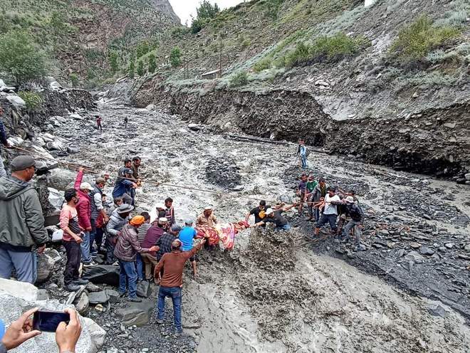 150 tourists rescued from Lahaul & Spiti