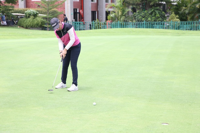 Abhimanyu Dhara, Hazel Chauhan shine in golf