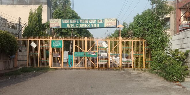 Building branch fails to check ‘illegal’ security gates in Ludhiana