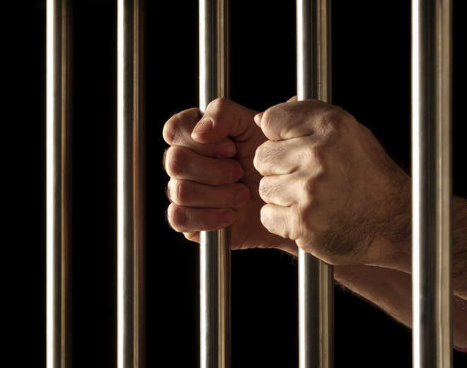 Two Burail jail inmates booked for extorting Rs 2 lakh from another
