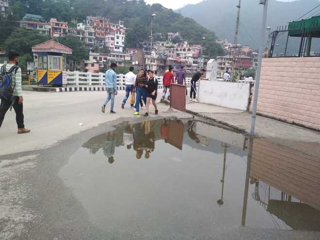 Mandi: Faulty drainage bane of commuters
