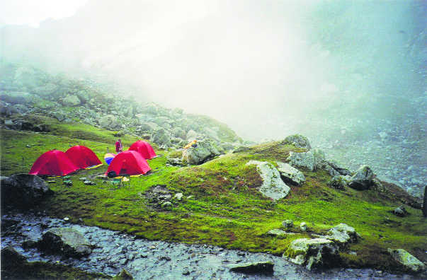 Illegal trekking camps removed from Hamta Pass