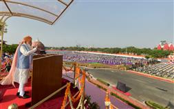 I-Day: PM sets goals for centenary of India’s Independence; calls for ‘sabka prayas’ to realise them