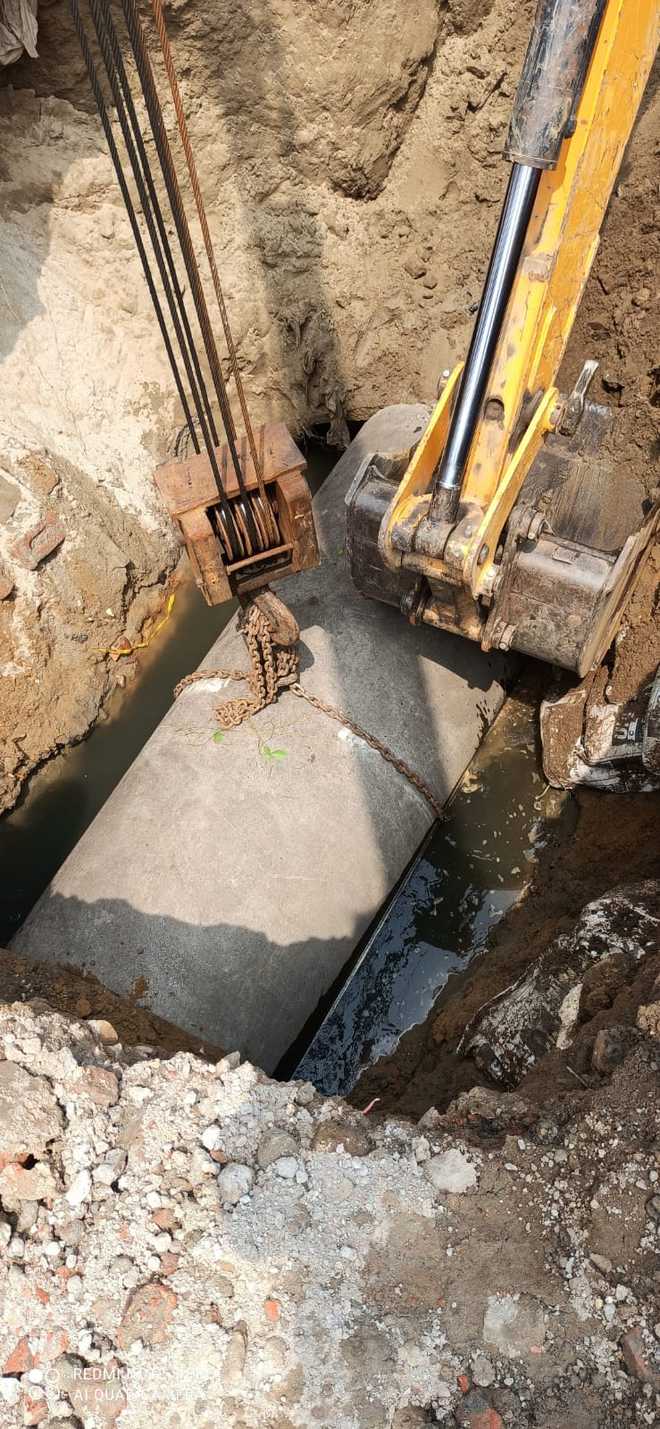 Ludhiana: Day after Tajpur Road cave-in, sewer line repaired