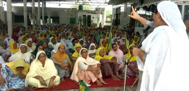 Women to strengthen farmers' stir at Tikri