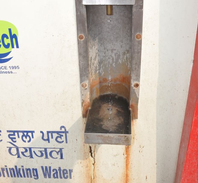 Water ATM dispensers in dire straits in Amritsar