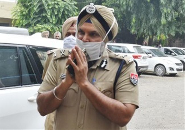 Commissioner of Police Naunihal Singh’s surprise call to officers in Ludhiana