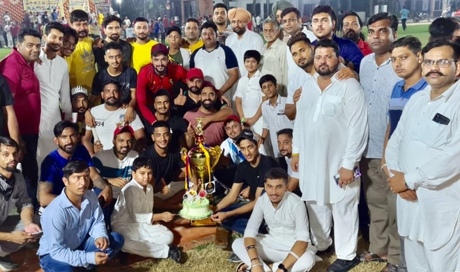 Daun Sahib club win cricket title