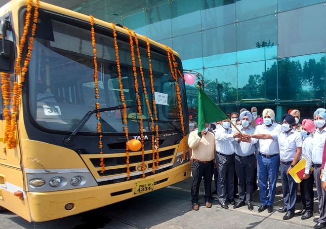 Finally, a Metro bus straight from Sri Guru Ram Das Jee International Airport to Gheo Mandi near Golden Temple