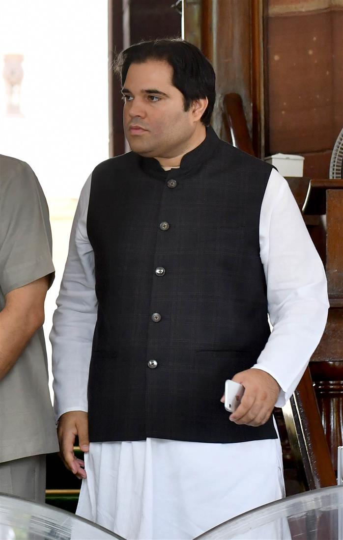 Agitating farmers get support from unexpected quarters; BJP’s Varun Gandhi urges government to ‘re-engage’ with them
