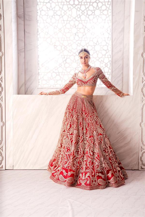 The recently concluded India Couture Week 2021’s second digital outing bridges the gaps between designers and their clientele