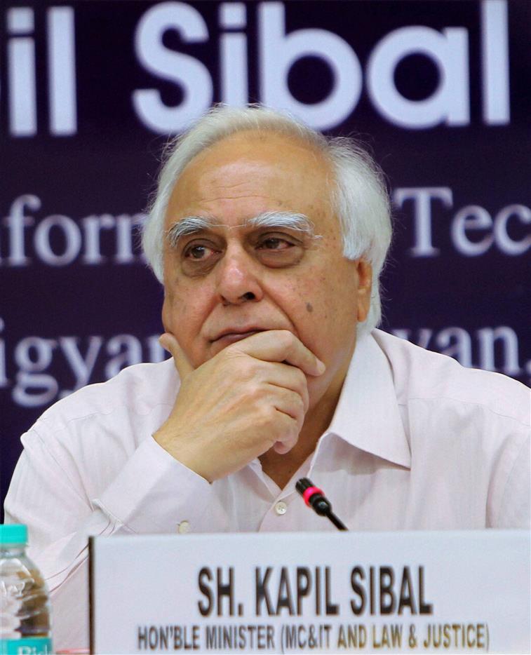 ‘No elected Cong chief, don’t know who is taking decisions’: Sibal seeks CWC meeting amid Punjab crisis