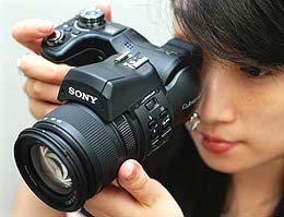 Sony launches 'Alpha ZV-E10' interchangeable-lens camera