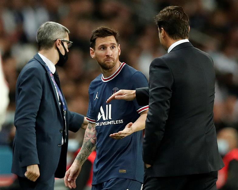 Messi suffering from bone bruising, say PSG