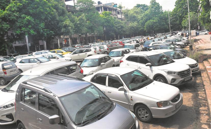 Haphazard parking in Chandigarh: Contractor fined Rs 20K