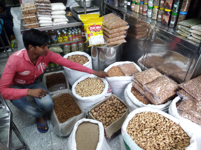 Decades-old ties help Amritsar importers in getting dry fruits from Kabul on credit