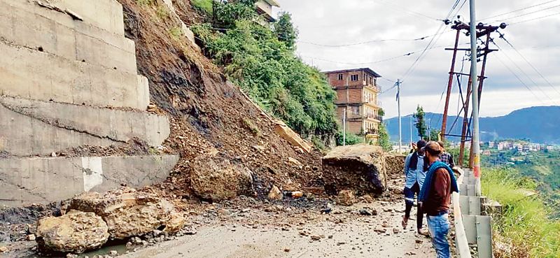Landslips damage bridges in Shimla, Kinnaur, block roads