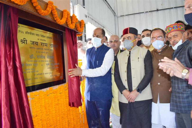 CM inaugurates oxygen plants in Kangra, Una