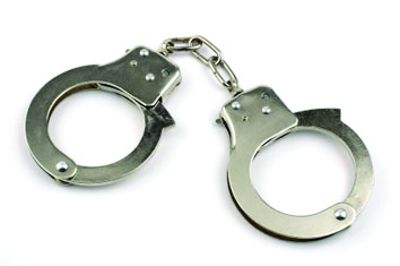 Bathinda cop ‘beats  up’ lawyer, suspended