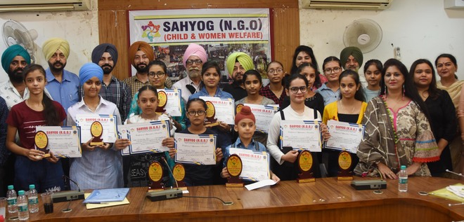 Winners of online art, talent contests awarded in Ludhiana