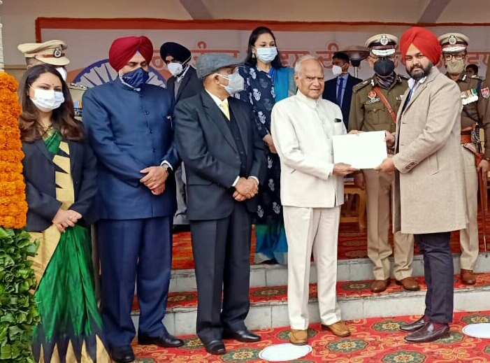 5 Mohali health workers felicitated for services
