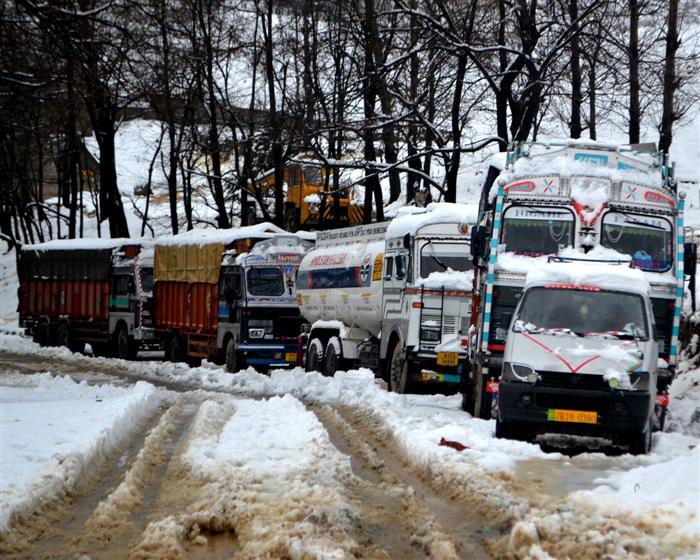 Jammu-Srinagar national highway closed; helicopter service to Vaishno Devi suspended amid snow