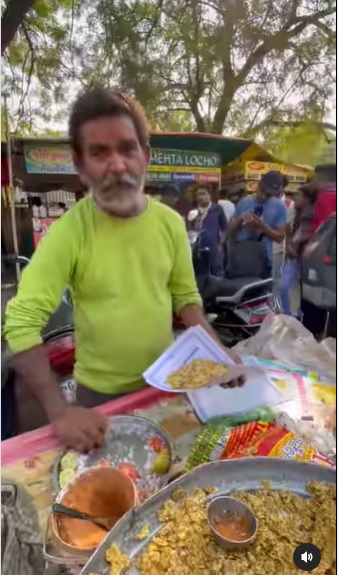 Watch: Ahmedabad’s channa seller speaks English and recites ‘Johny, Johny’