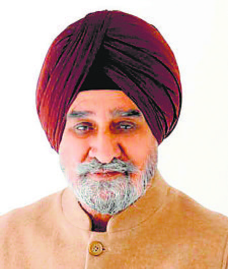Son denied Batala ticket, Tript Rajinder Singh Bajwa raises revolt against Ashwani Sekhri