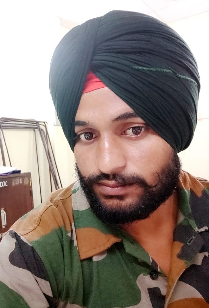 Sepoy cremated with honours in Tarn Taran village