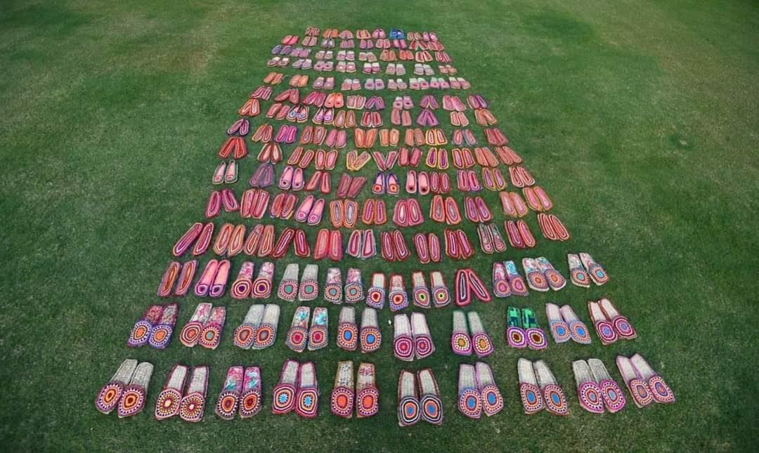 Hemp footwear gifted by PM Modi to Kashi temple priests made in Kullu