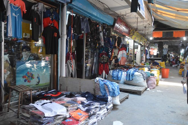 Himachal Pradesh Beopar Mandal assails market fee on 128 more items