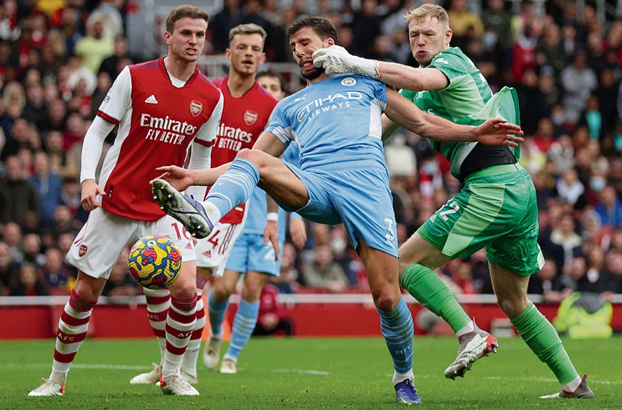 Arsenal vs Man City: Rodri scores winner as 10-man Gunners lose 2-1 - Punch  Newspapers