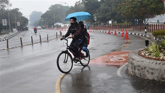 Punjab, Haryana record above normal temperature despite heavy rain