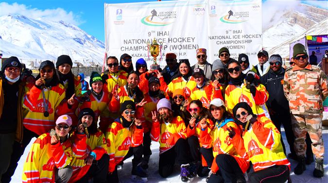 Ladakh eves win ice hockey championship at Kaza